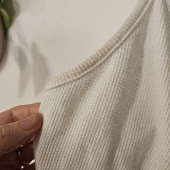 Hot Topic White Chain Strap Crop Top - Picture 5 of 6